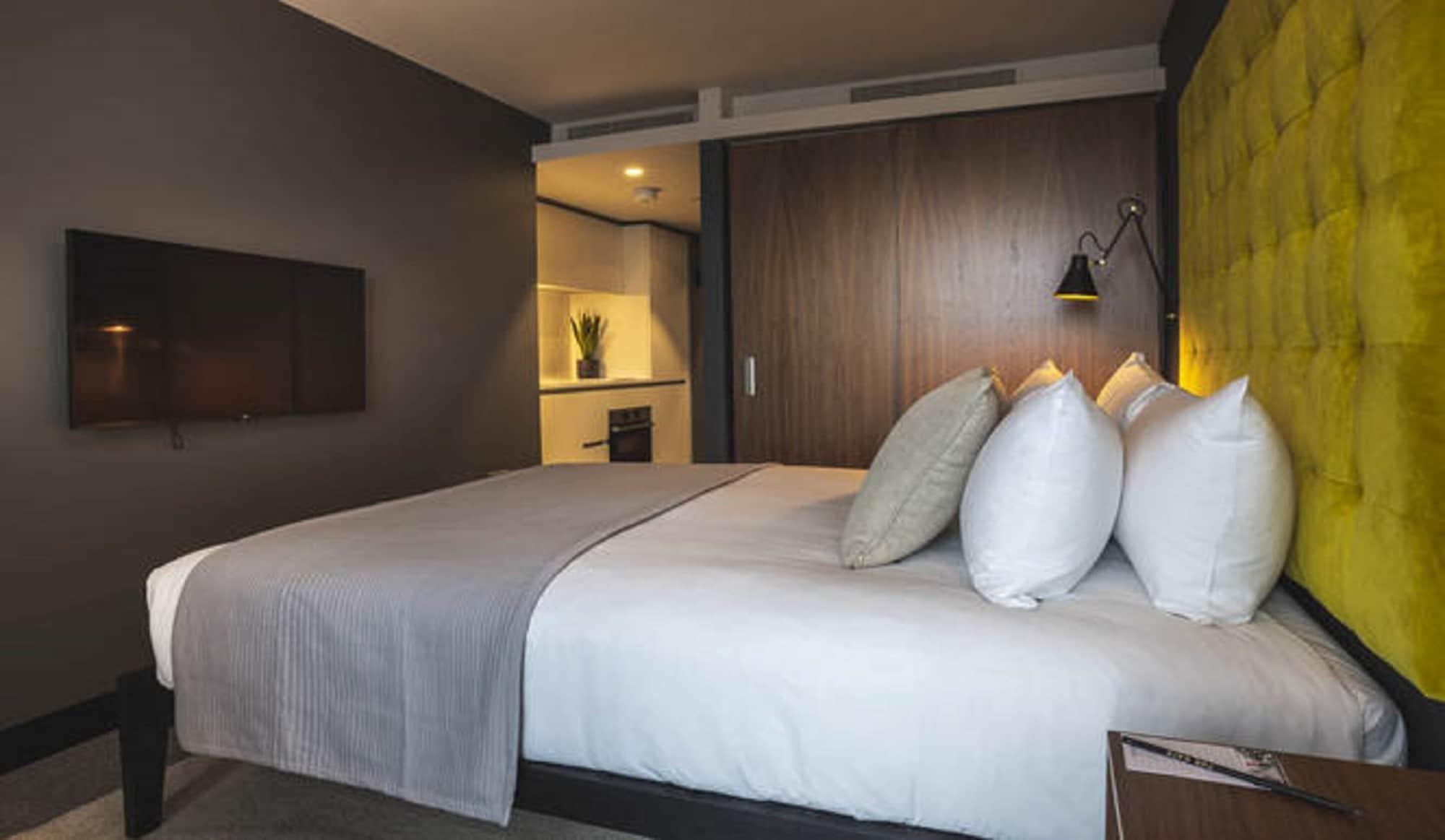 Apartahotel The Gate 4*