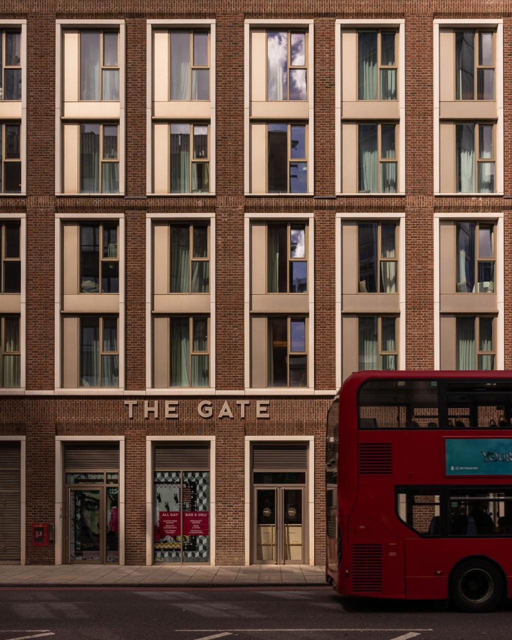 The Gate Apartahotel 4*